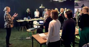 Digiläsnäolo puhuttaa toimialasta riippumatta